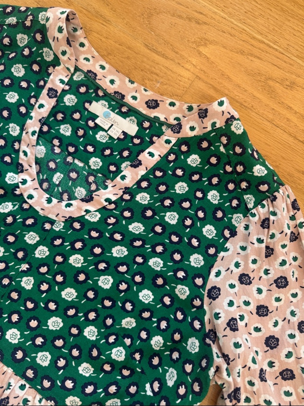 Boden Mollie floral panel ress - Green & Light Pink, size 10 long - Picture 4 of 12